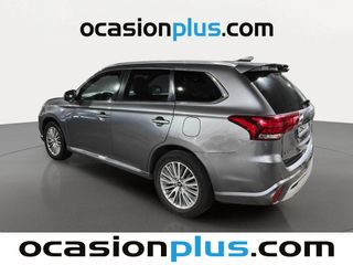 Mitsubishi Outlander 2.4 PHEV Kaiteki+ 4WD Auto 165 kW (224 CV)