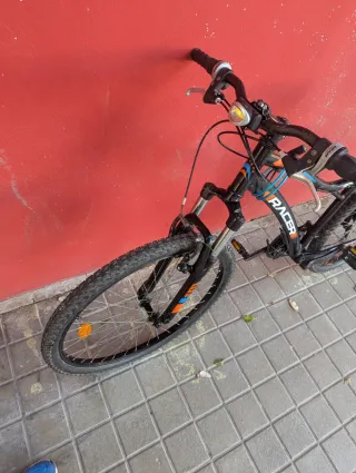 Vendo bicicleta Mountain Bike RACEN RC270 ZOOM.
