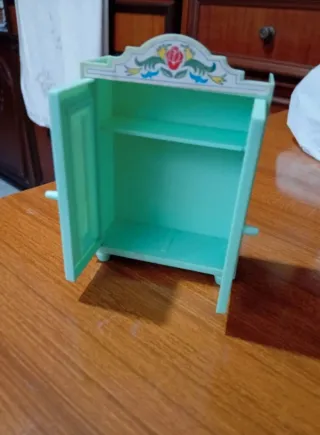 Armadietto vintage "Jean" per bambole