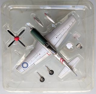 Avión P-51D Mustang, 1:72, Dragon