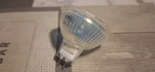 Focos halogenos 600, 50watt luz blanco cálido, p6