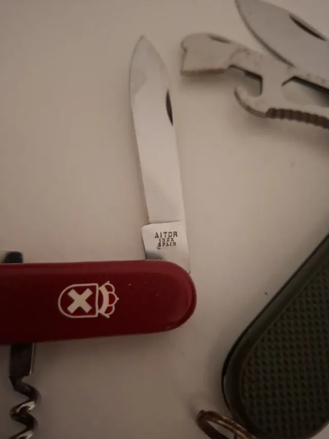 Aitor herramienta multiusos ejército