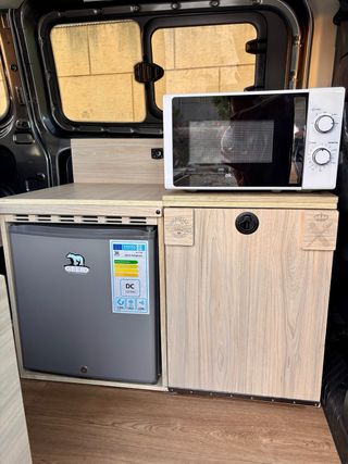 Ford Transit Custom L1H1 Camper