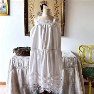 Vestido Victoriano algodón.