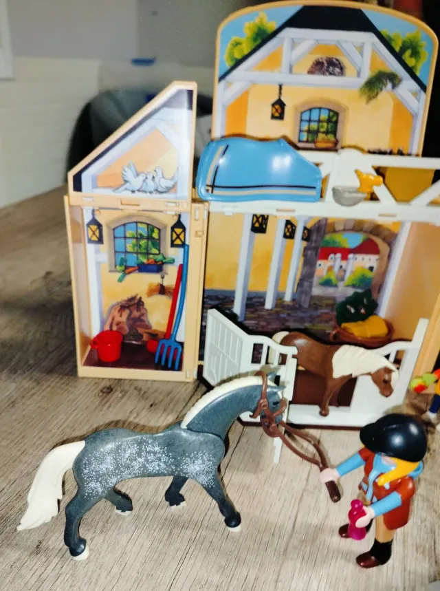 Playmobil Granja Caballos