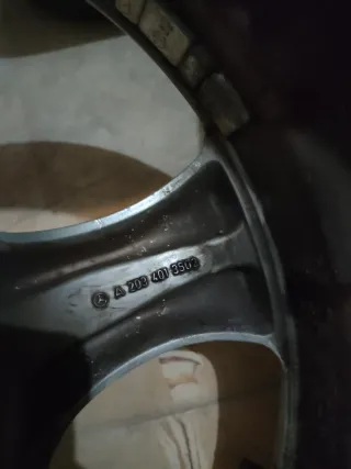 Llantas Mercedes 8.5x17.