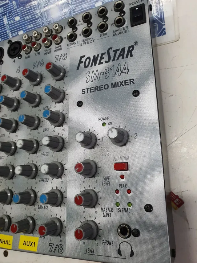 Mesa mezclas 8 canales