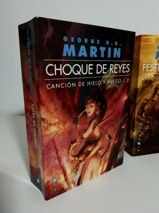 LOTE 2 LIBROS JUEGO DE TRONOS. EDICION OMNIBÚS.