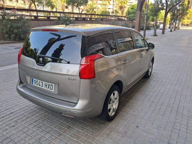 Peugeot 5008 Access 1.6 HDI 115 FAP