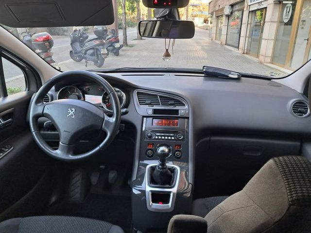 Peugeot 5008 Access 1.6 HDI 115 FAP