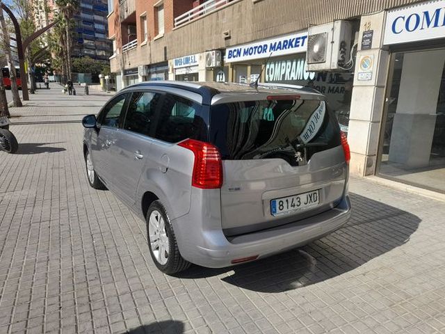 Peugeot 5008 Allure 1.6 BlueHDi 88KW (120CV)