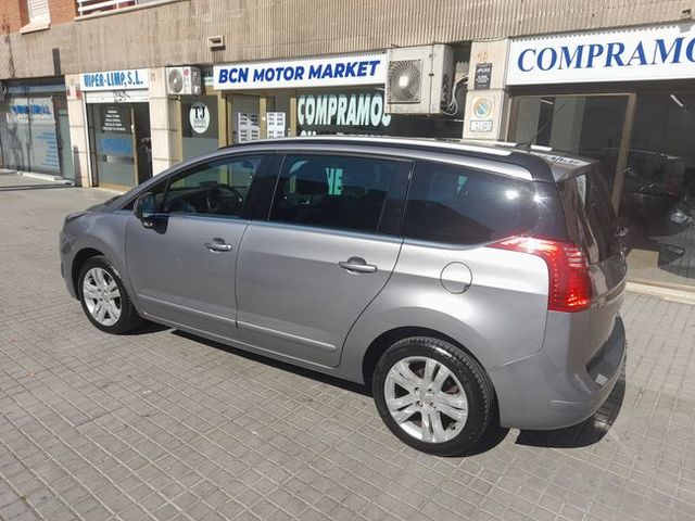 Peugeot 5008 Allure 1.6 BlueHDi 88KW (120CV)