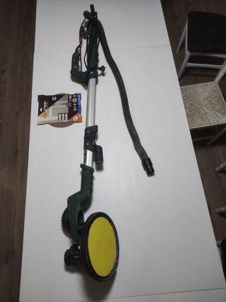 Lijadora de paredes y techos PARKSIDE + 4 lijas