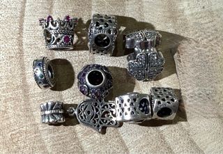 Se vende pulsera marca a tu lado talla 19