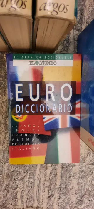 Diccionarios varios idiomas.