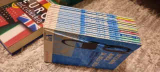 Diccionarios varios idiomas.