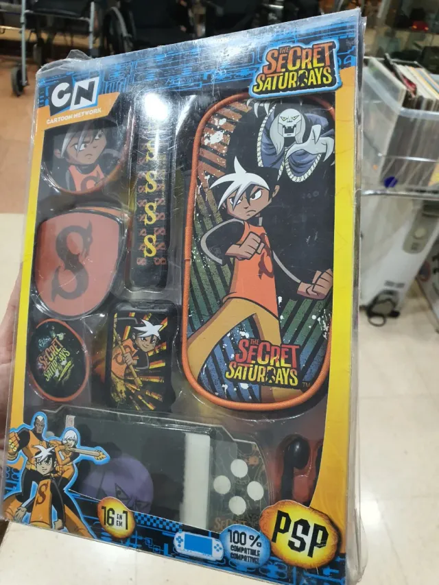 Kit funda y accesorios para Sony PSP nuevo.