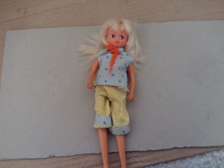 muñeca chabel de feber de bici o bicileta   . cons