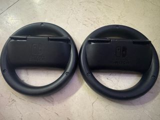 consola Nintendo switch y Mario kart y volantes
