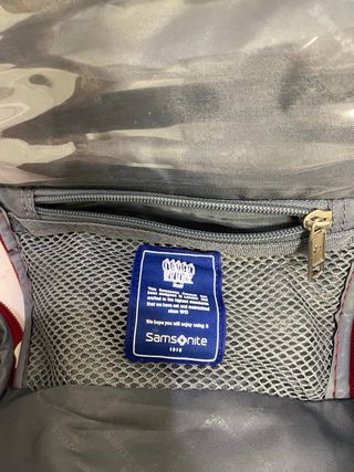 Bolsa de aseo de viaje marca Samsonite muy buen es