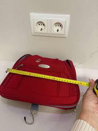 Bolsa de aseo de viaje marca Samsonite muy buen es