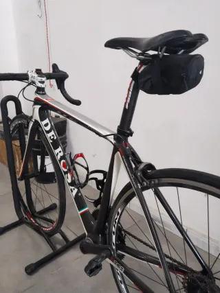 Bicicleta de carbono derosa
