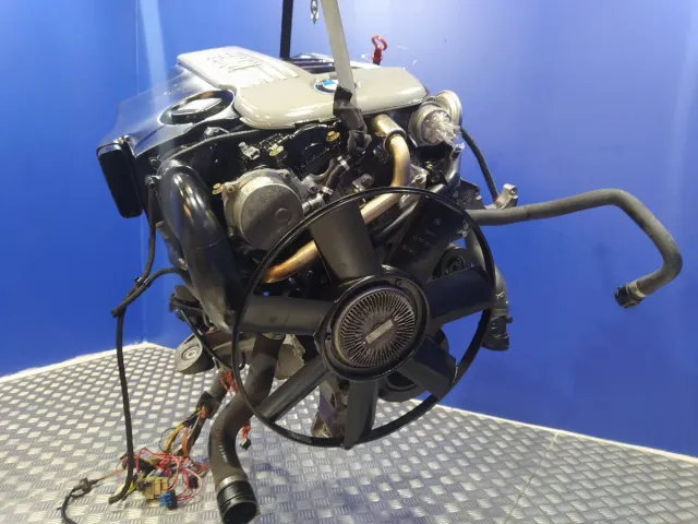 Motor BMW 3.0 diesel.
