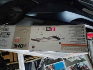 Zapatero paro roperos  de 80 CMS del Leroy Merlín