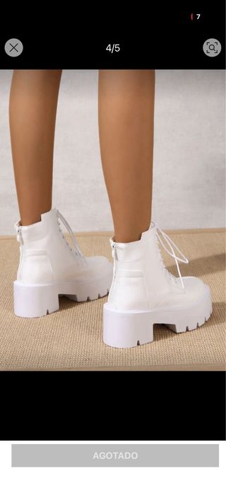 Botas blancas, suela alta gruesa