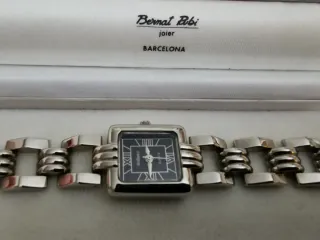 Reloj arabian's quartz stainless steel back.