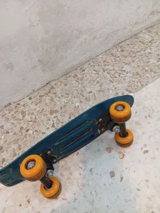 MONOPATÍN O PATINETE
