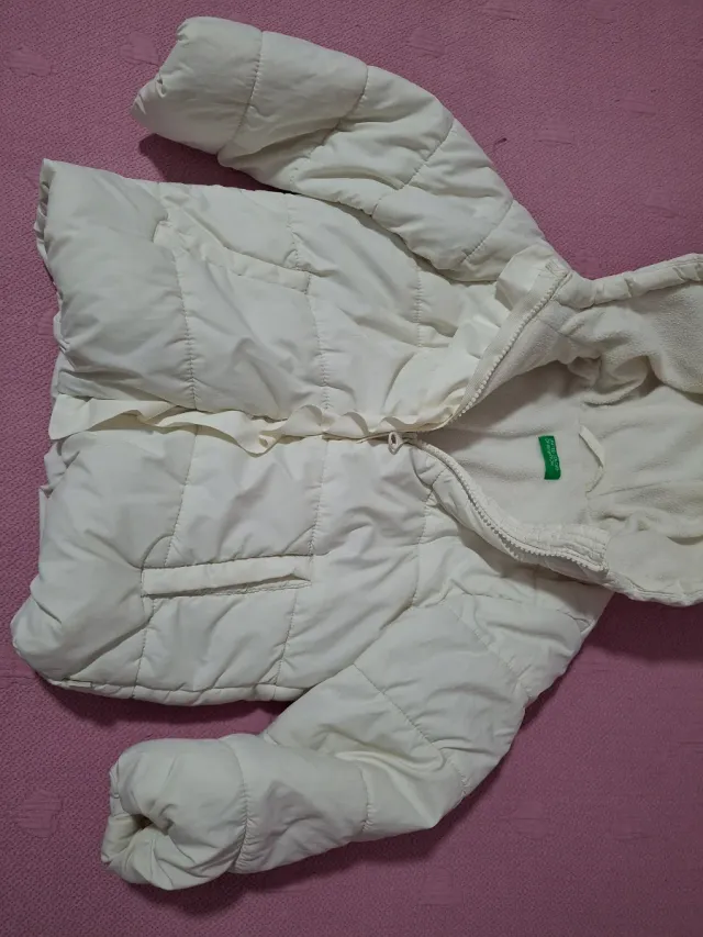 Chaquetón Benetton niña blanco