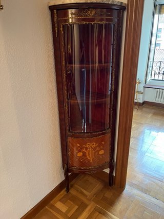 Vitrina Esquinera Madera y Cristal