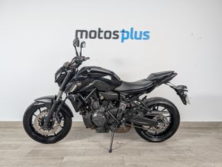 YAMAHA MT 07 2023