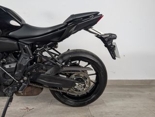 YAMAHA MT 07 2023