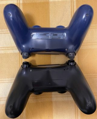 2 dualshock4 per ps4 nero,blu scuro leggi bene