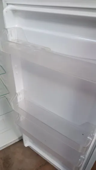 Nevera con congelador superior