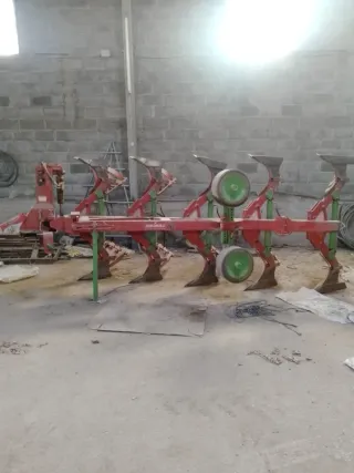 Arado Pentasurco Castillón