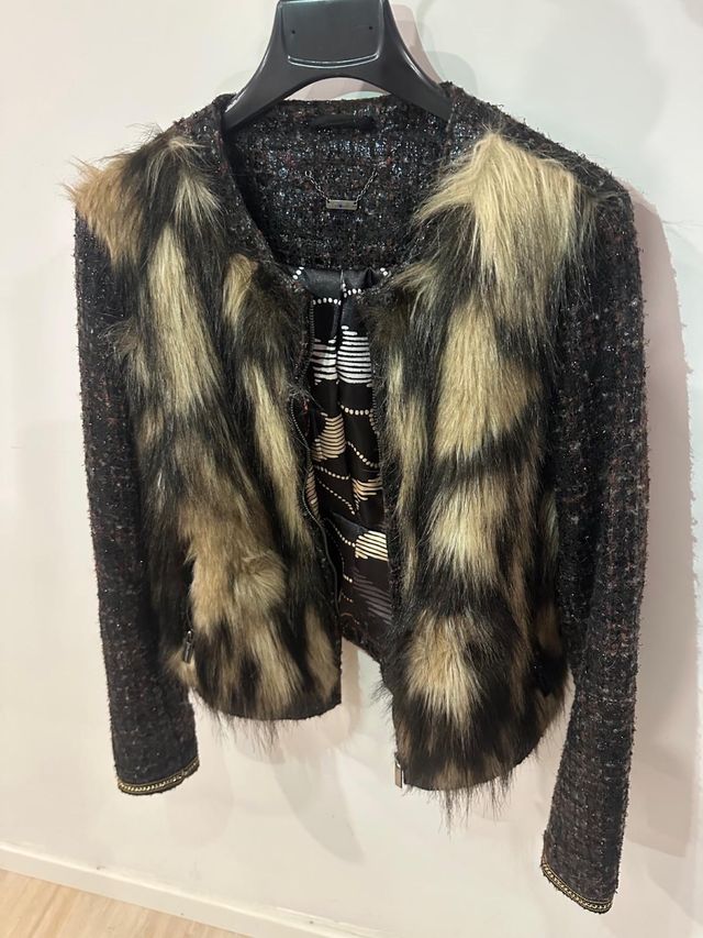 Chaqueta Custo Barcelona tweed y pelo.