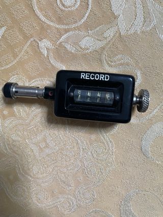 Contatore meccanico RECORD antico