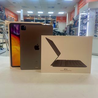 IPAD PRO 11" 2 GENERACION 128GB CON CAJA + SMART KEYBOARD FOLIO