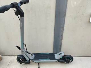 Patinete eléctrico Cecotec y 45