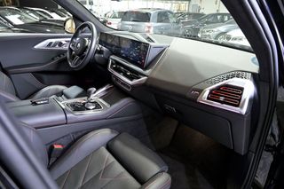 BMW XM 550 kW 748 CV Label Red