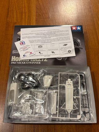 Tamiya Honda RA 272 1965 Mexico Winner 1/20