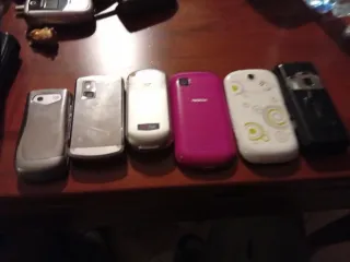 Lotto 6 telefoni vintage Nokia Samsung