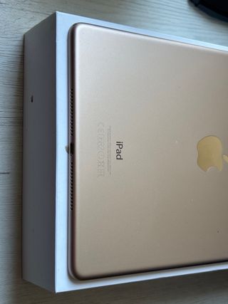 Apple IPad Air 64GB Gold