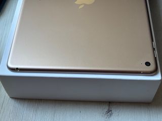 Apple IPad Air 64GB Gold