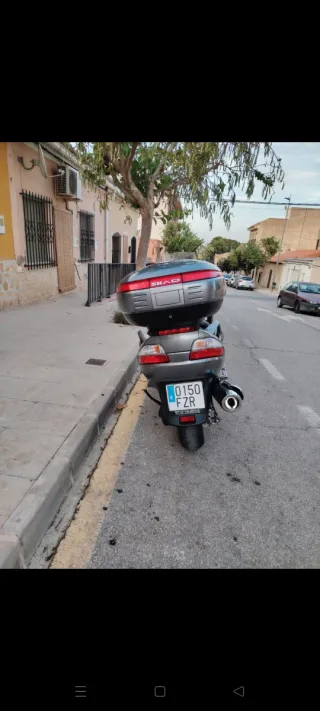 Vendo Suzuki Burgman 650