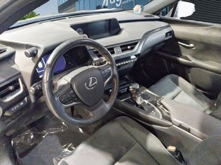 Lexus UX 250h Business 2WD 135 kW (184 CV)