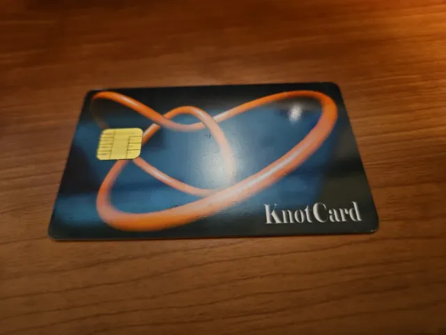 Tarjeta programable KnotCard